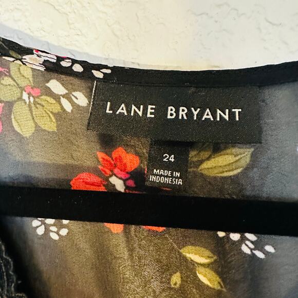 Lane Bryant Floral Black Blouse 24 - Picture 3 of 5